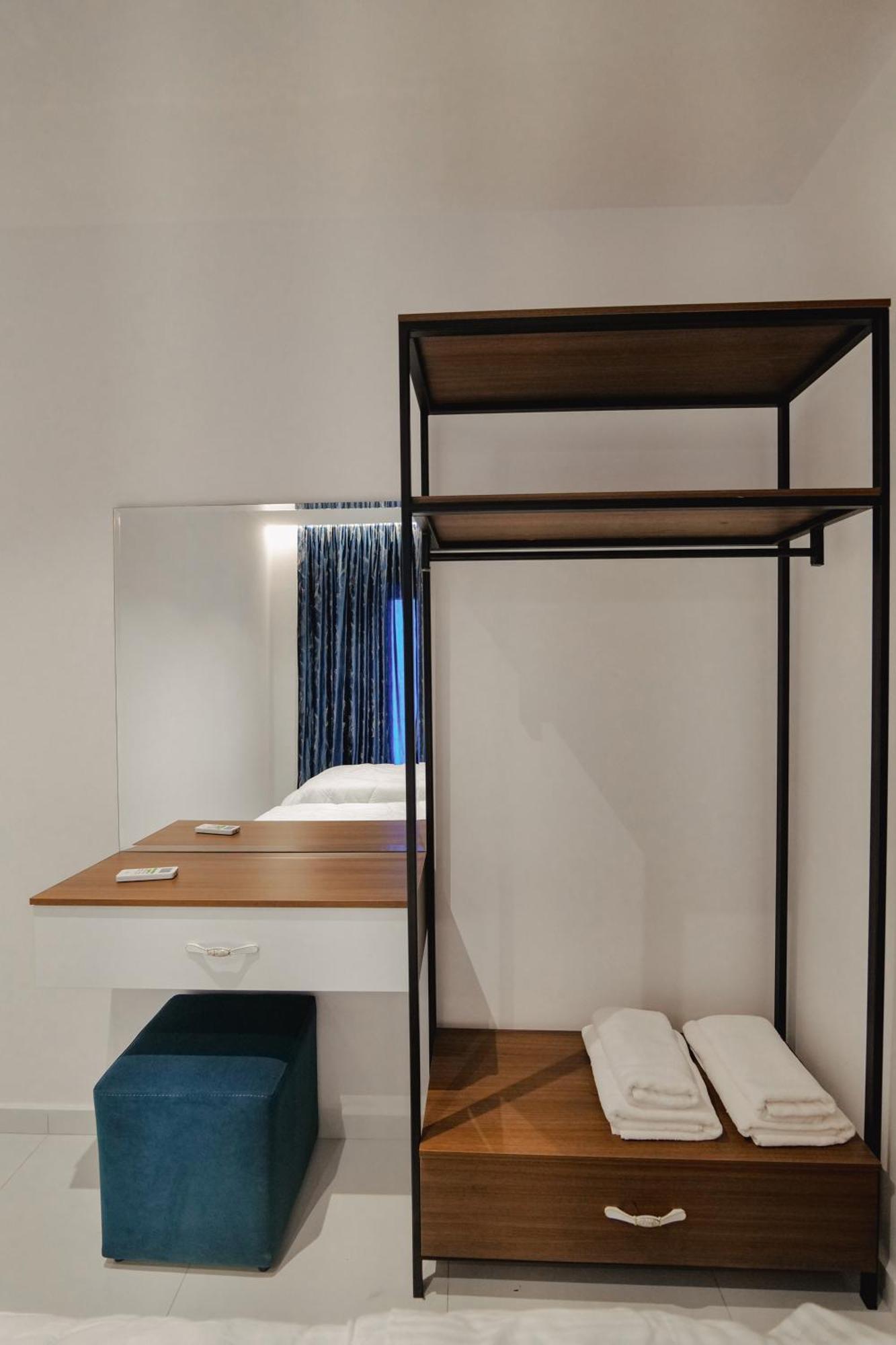 Eduart Apartman *