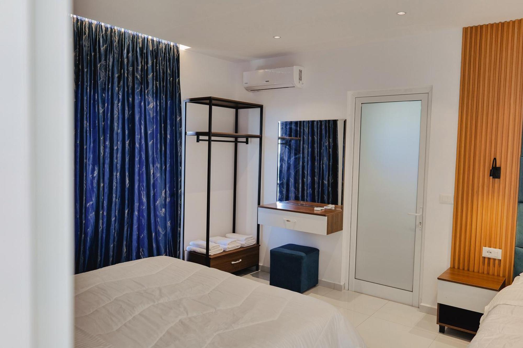 Eduart Apartman *